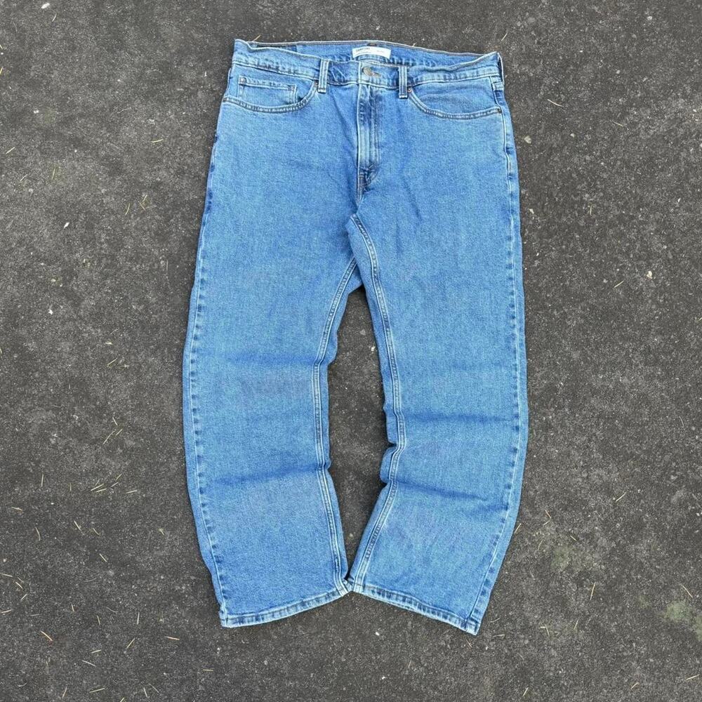 Y2K Levi’s Relaxed Fit Jeans